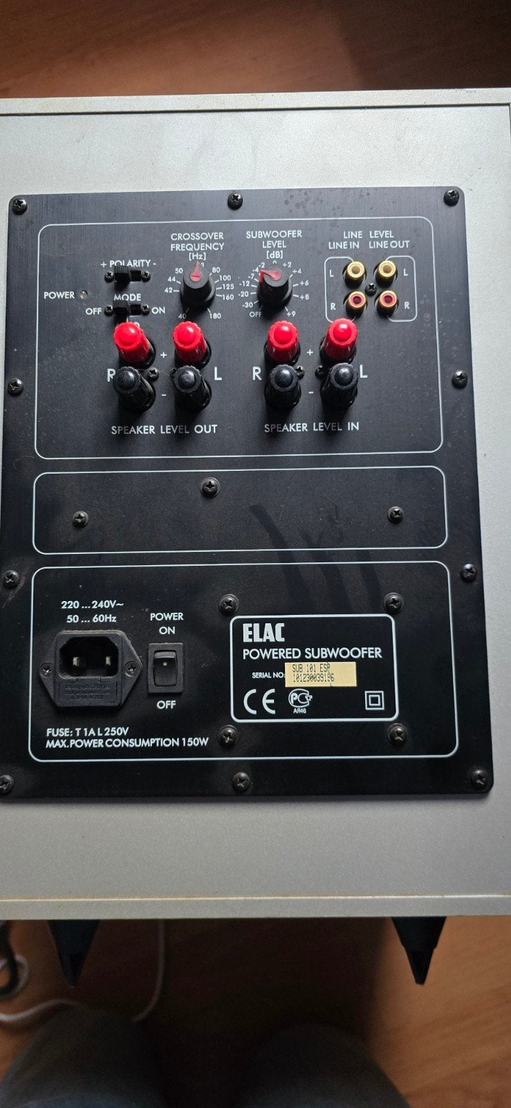 ELAC Subwoofer - Krachtige Bass voor Thuisbioscoop, Gebruikt, Subwoofer, Ophalen of Verzenden, Geschikt voor surround/home cinema