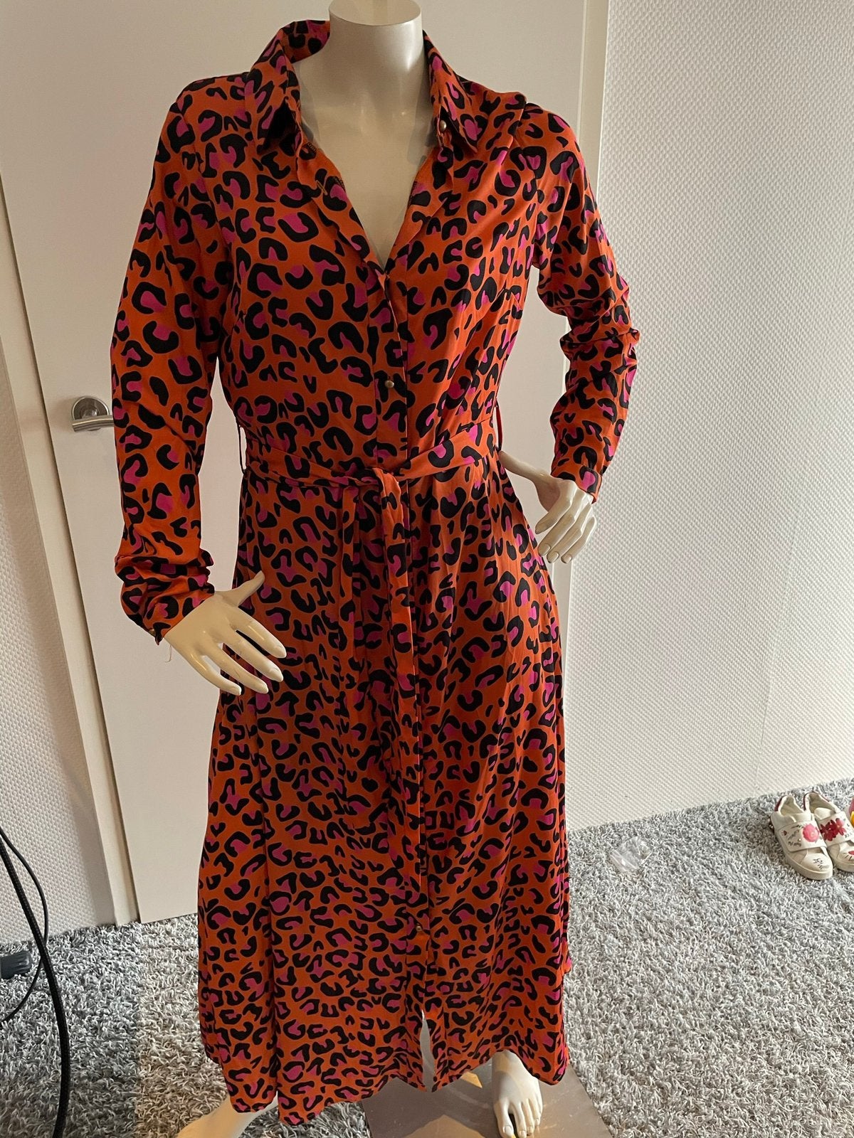 Est seven jurkje met leuke print maat s, Kleding | Dames, ., Oranje, Ophalen of Verzenden, Zo goed als nieuw