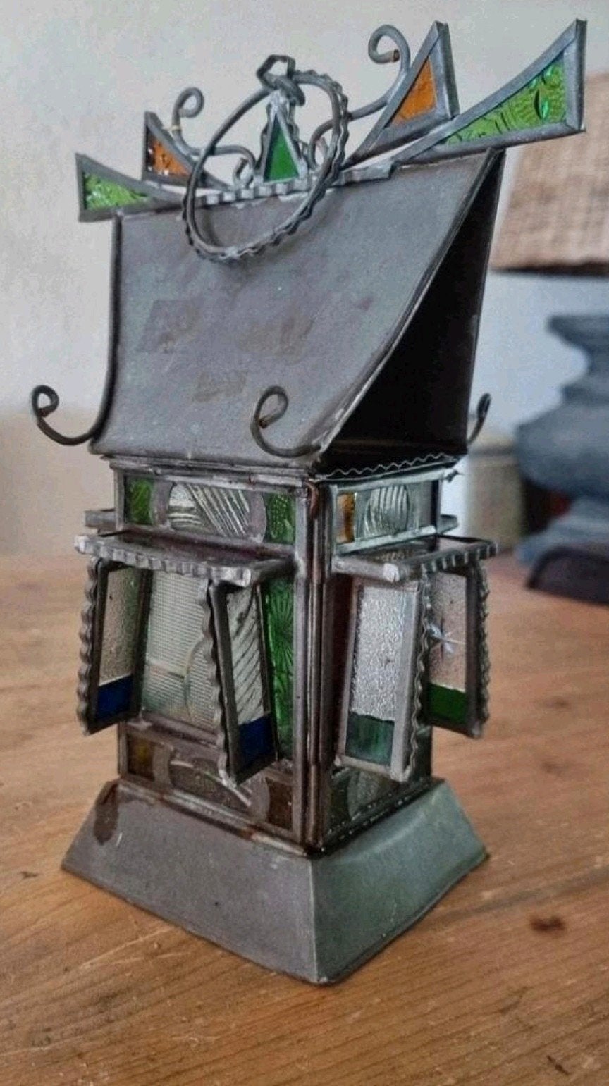 Vintage lantaarn, olielamp van gebrandschilderd glas/metaal, Antiek en Kunst, Ophalen