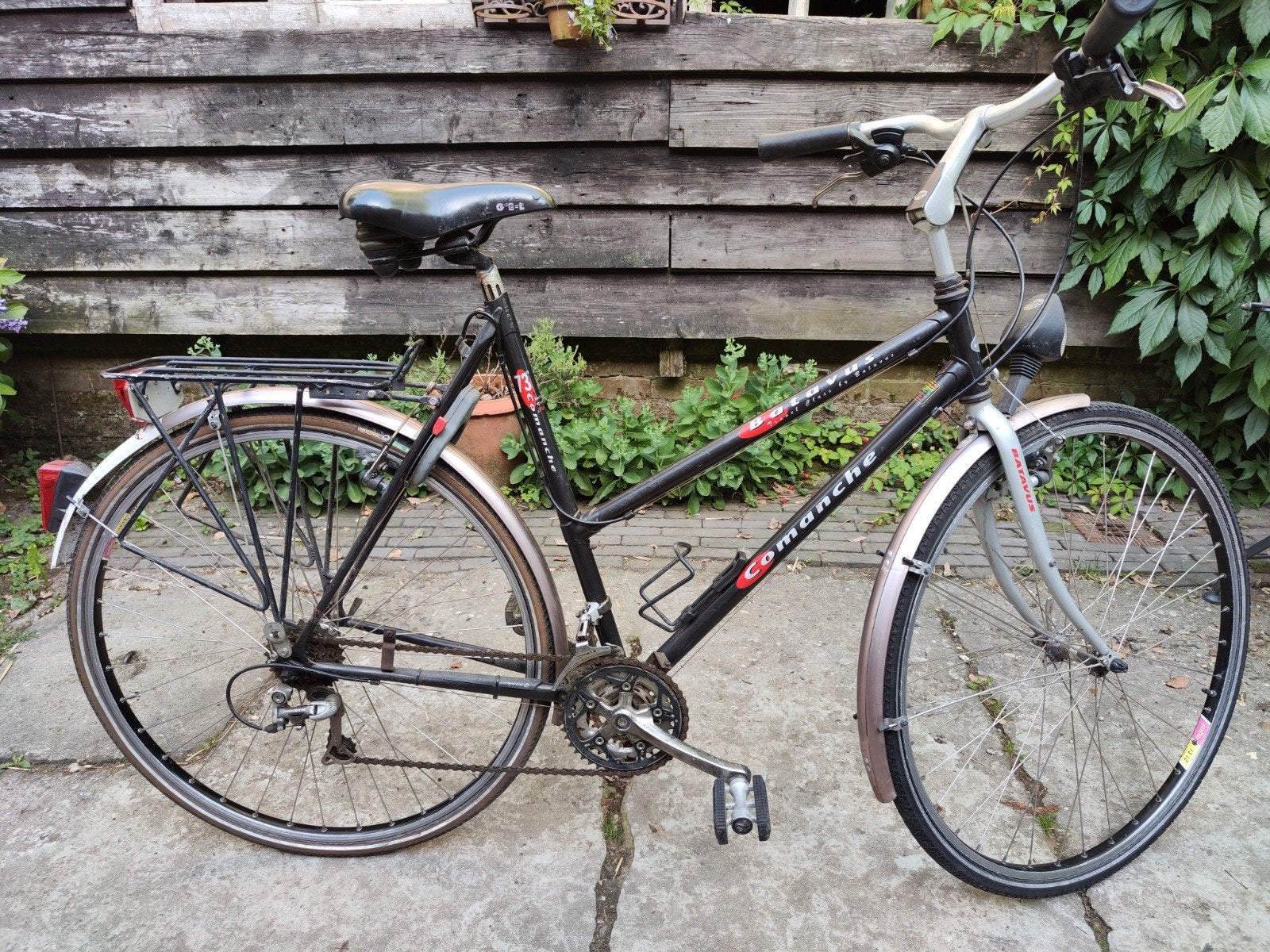 Batavus Comanche Damesfiets, Ophalen, Gebruikt, Velgrem, Versnellingen