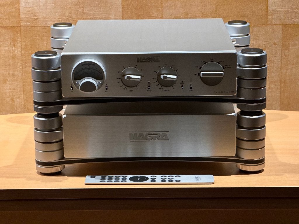 Nagra HD pre - tube pre - topconditie en compleet, Versterker, Info@nagra.com, Nagra, Ophalen