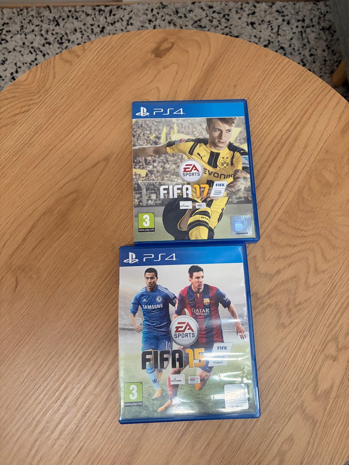FIFA 15 en FIFA 17 voor de Playstation 4, Gebruikt, Eén computer, Ophalen of Verzenden, Sport