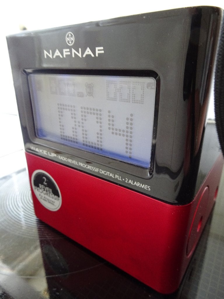 NAF NAF wekkerradio, Ophalen of Verzenden, Gebruikt