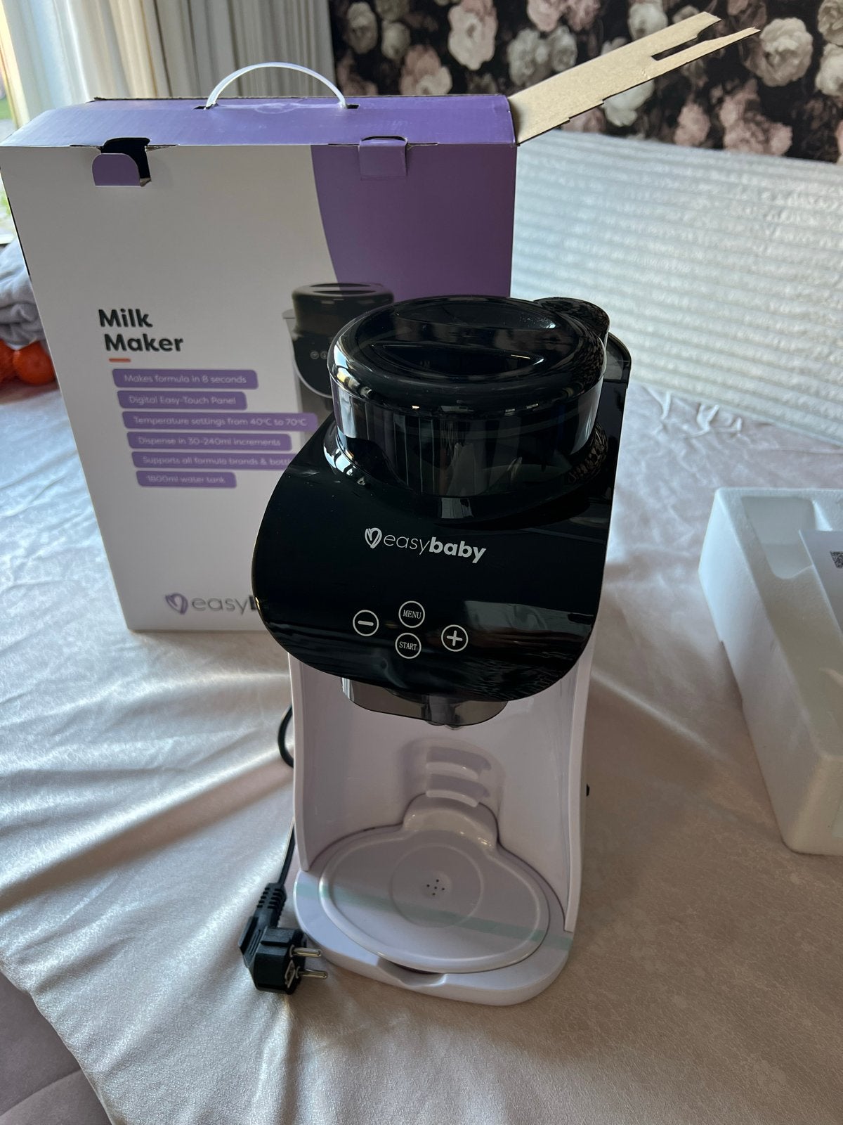 Easybaby Milk Maker - Nieuw in doos, Kinderen en Baby's, Automatisch, Nieuw, Ophalen of Verzenden, Flessenmaker