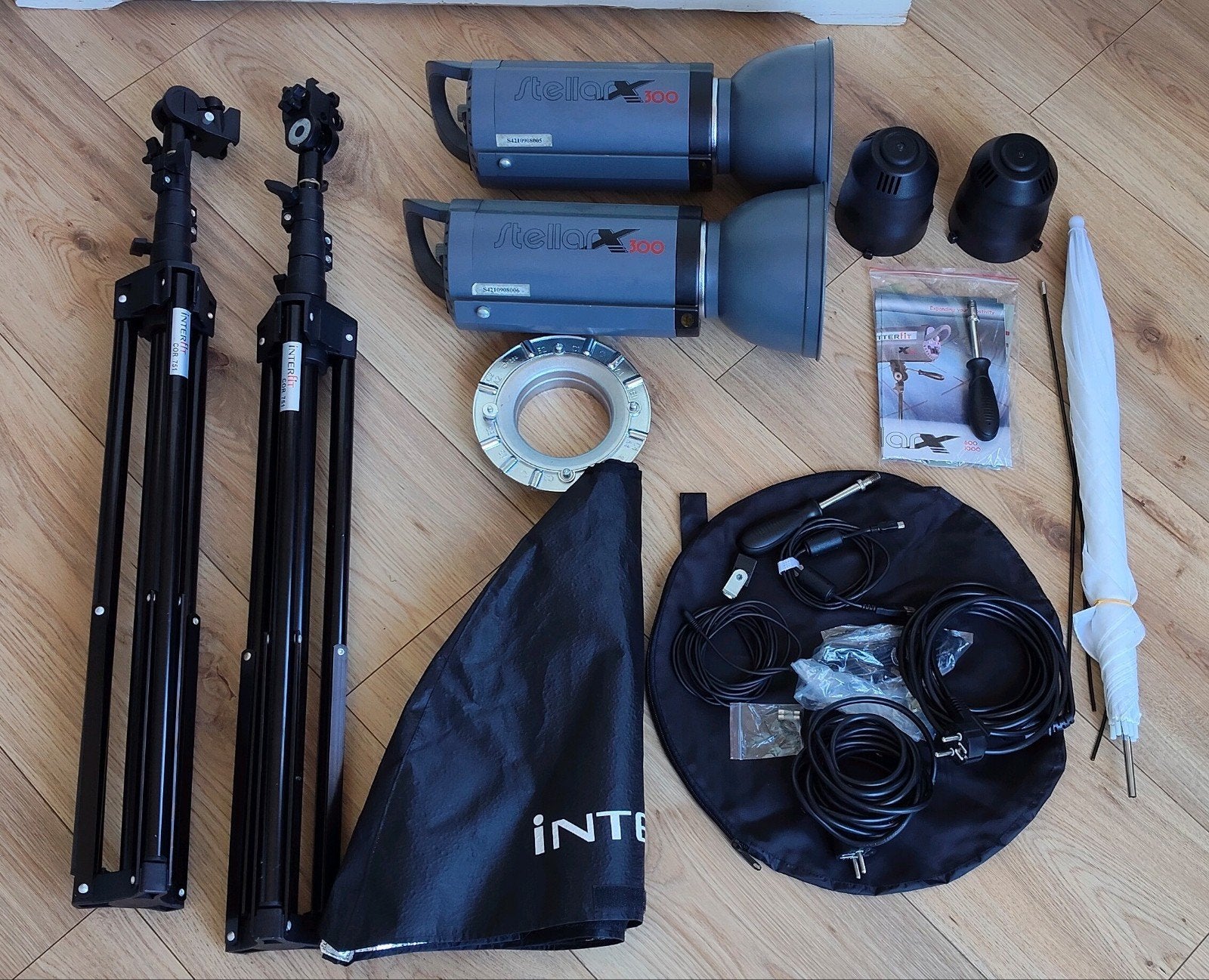 InterFit Stellar X300 studioflitslamp, Audio, Tv en Foto, Fotografie | Fotostudio en Toebehoren, Ophalen, Gebruikt, Inclusief lampen