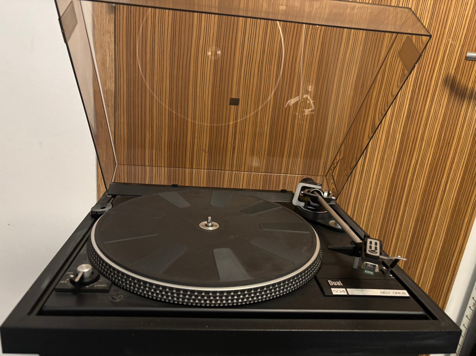 Te koop : Dual draaitafel 504 goed werkend in nette staat., Ophalen of Verzenden, Gebruikt