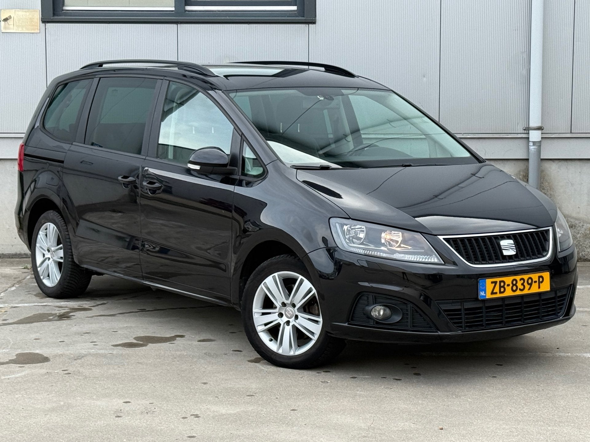 Seat Alhambra 1.4 TSI Style 7p / Navigatie / Camera / PDC /, Auto's, Voorwielaandrijving, Euro 5, 4 cilinders, 150 pk