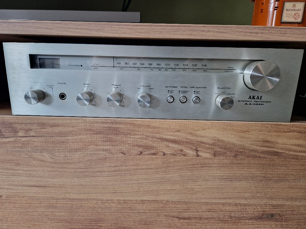Akai stereo receiver AA-1010, Overige merken, Gebruikt, Ophalen of Verzenden, 60 tot 120 watt