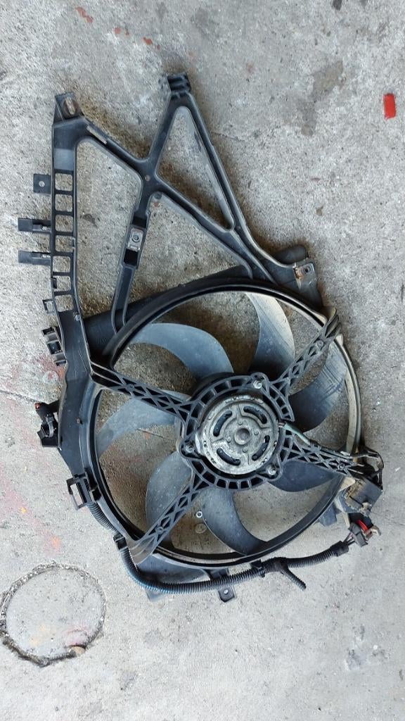Koelvin vd radiateur Opel Tigra B 2007, Ophalen of Verzenden