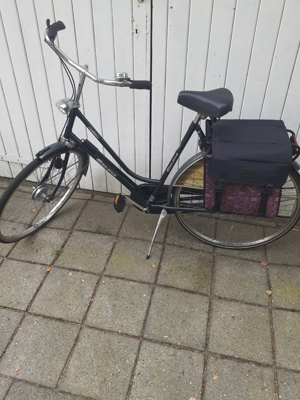 Damesfiets Gelria met fietstassen - Gebruikt, Terugtraprem, Gebruikt, 56 cm of meer, Ophalen