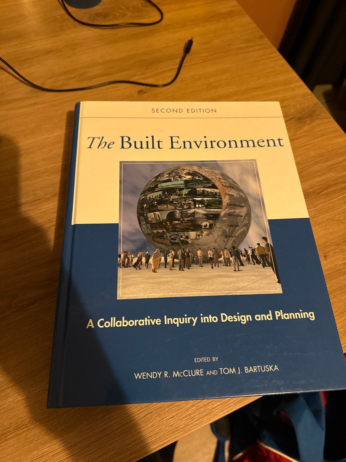 The Built Environment - Tweede Editie, Boeken, Ophalen of Verzenden, Beta, Zo goed als nieuw, HBO