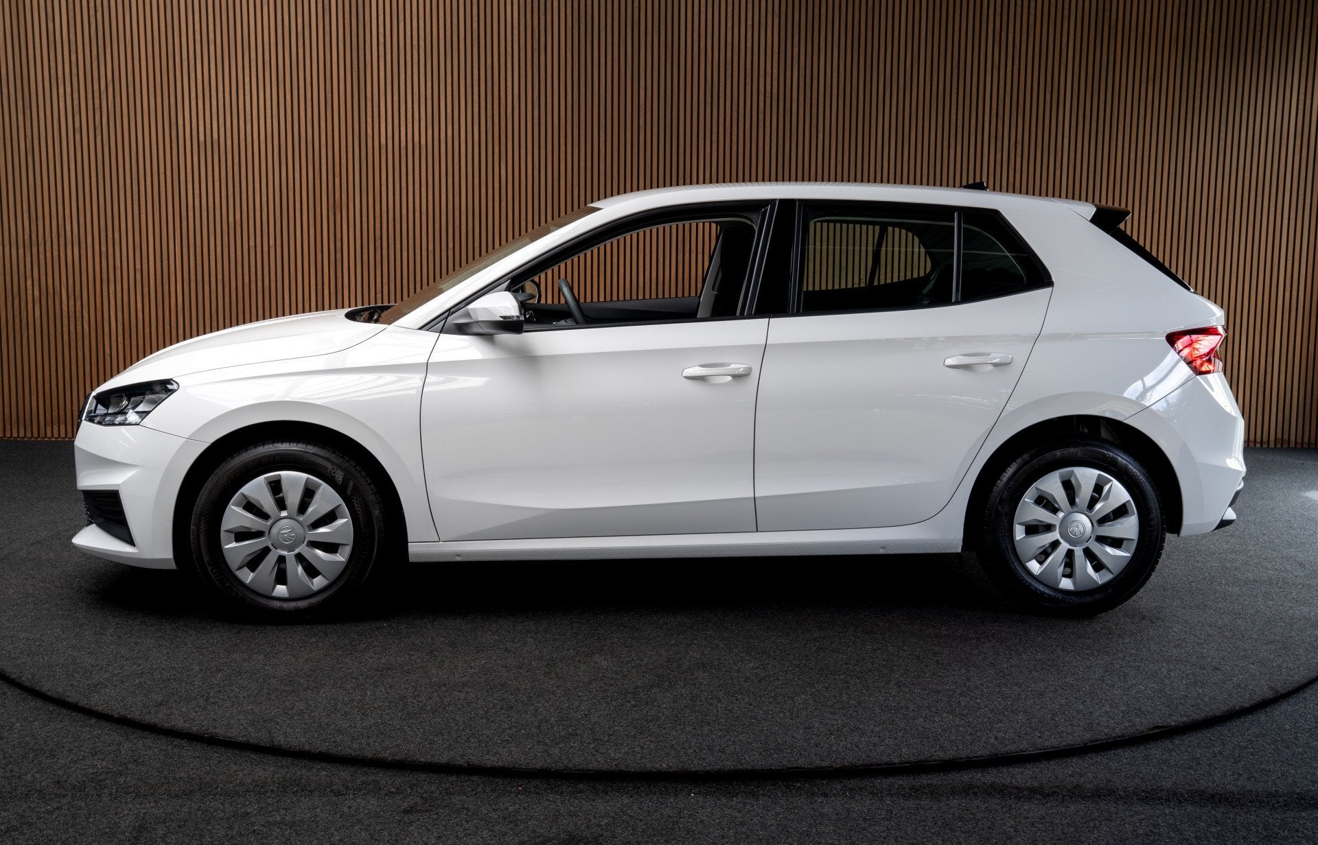 Skoda Fabia 1.0 Navi Airco Stoelverwarm. PDC Cruise Carplay, Auto's, Stof, Gebruikt, Wit, Origineel Nederlands