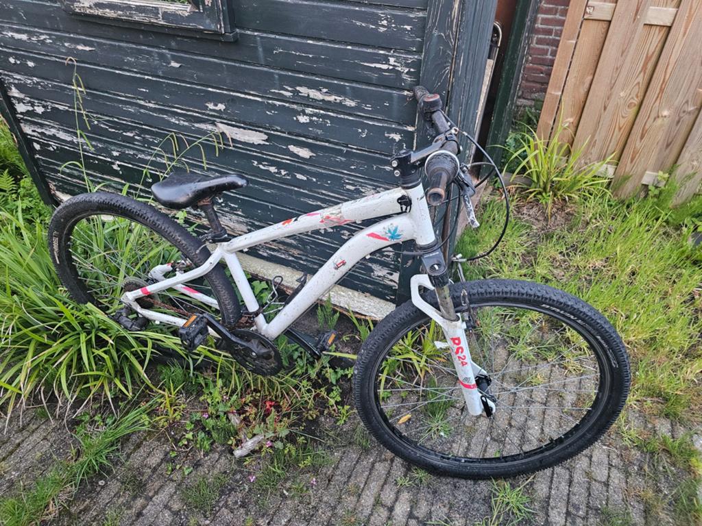 B'Twin ST 100 Sport Trail Mountainbike (Gebruikt), Ophalen, Gebruikt, Overige merken