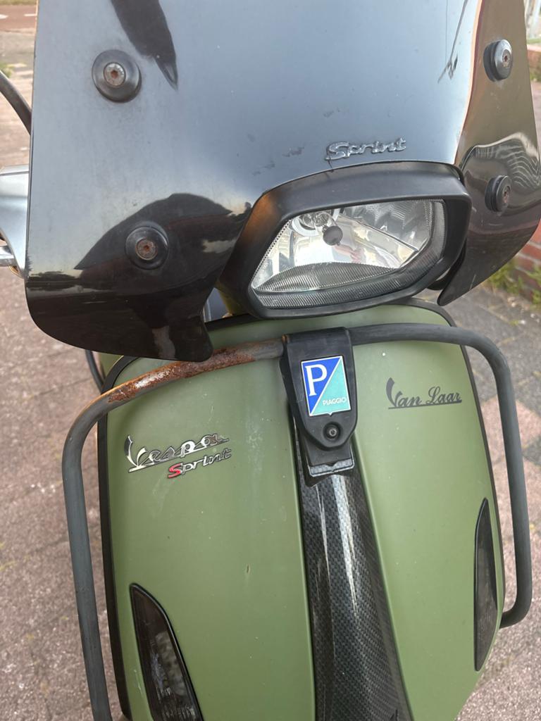 Vespa Sprint 50cc - Mat Groen - Max 70 km/u, Ophalen, Gebruikt, Overige modellen, Maximaal 45 km/u