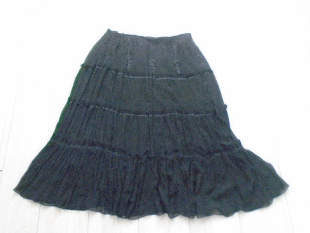 M&S Zwarte lange Rok met Kralen - Maat 50 ZGAN, Kleding | Dames, Rokken, Verzenden, Zwart, Maat 46/48 (XL) of groter, Zo goed als nieuw