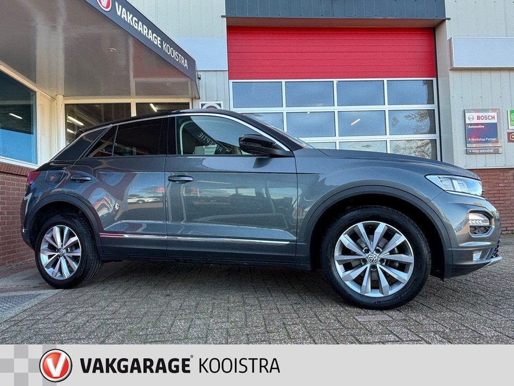 Volkswagen T-Roc 1.5 TSI Sport Business|AUTOMAAT|ACC|Carplay, 12 maanden, Stof, 4 cilinders, Bedrijf