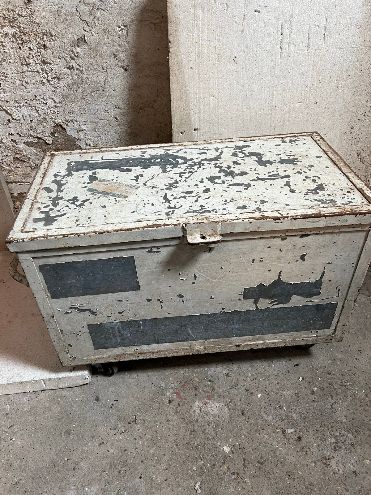 Robuuste gereedschapskist op wielen - 92x49x52 cm, Ophalen, Gebruikt