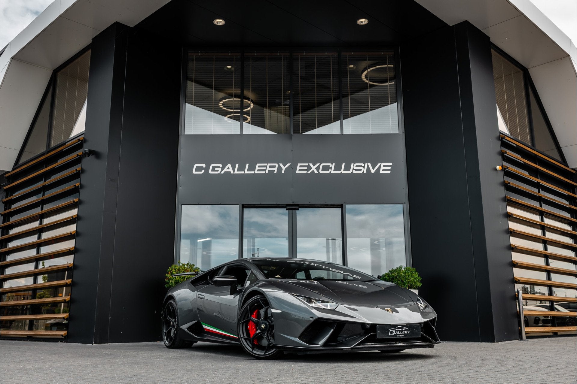 Lamborghini Huracan 5.2 V10 Performante - Lift | Forged | AL, Auto's, Lamborghini, Automaat, Dealer onderhouden, Gebruikt, Zwart