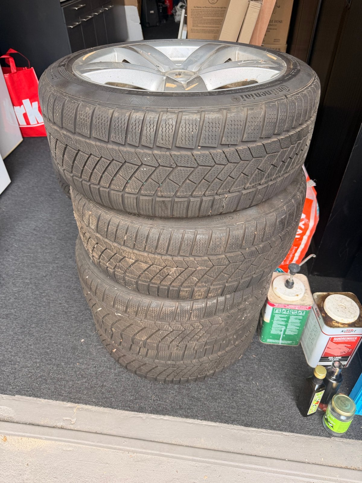 Continental Winterbanden op Brock Velgen 225/45 R17, Ophalen, Gebruikt, Banden en Velgen, 17 inch