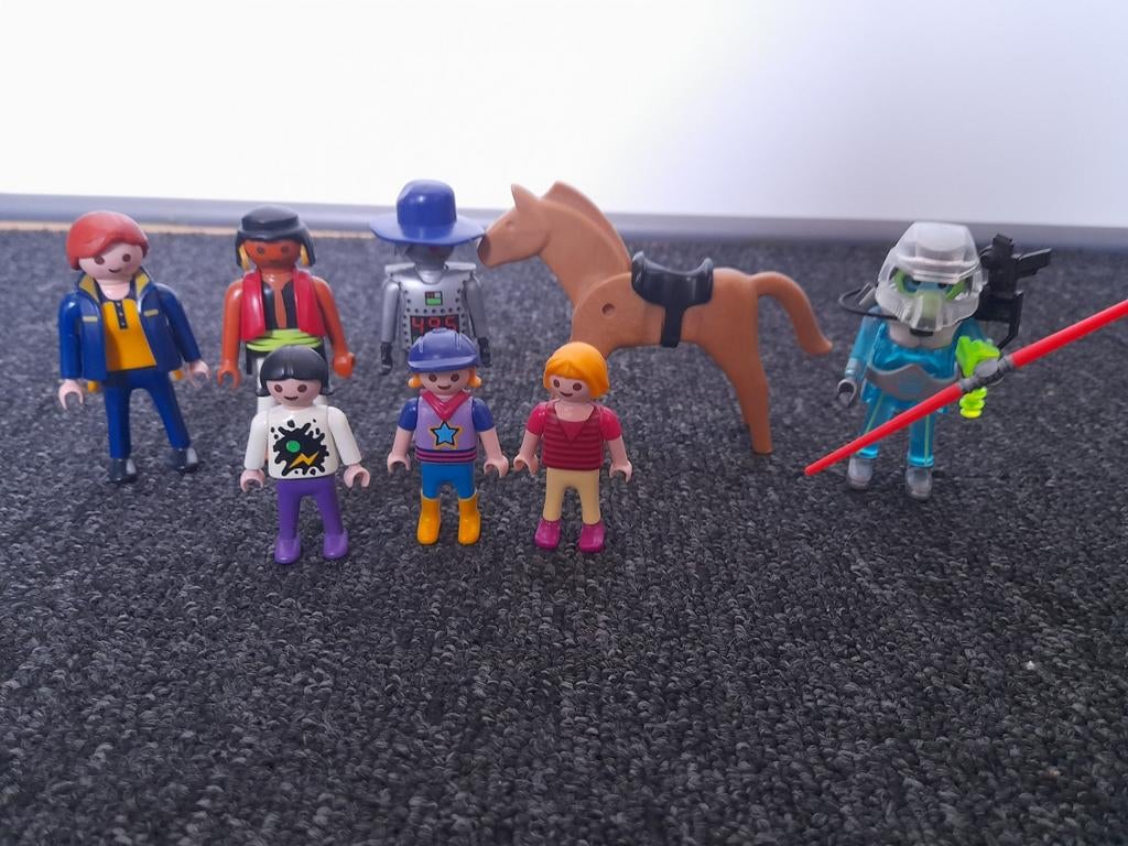 Playmobil diverse poppetjes en paard, Kinderen en Baby's, Ophalen of Verzenden, Gebruikt
