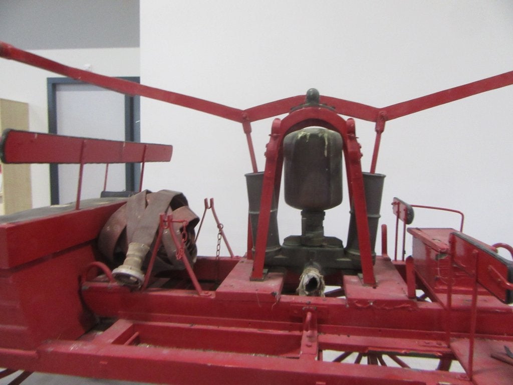 Antieke brandweerspuit. Rijtuig. Pompwagen., Niet ingevuld, Gebruikt, Overige typen, Niet ingevuld