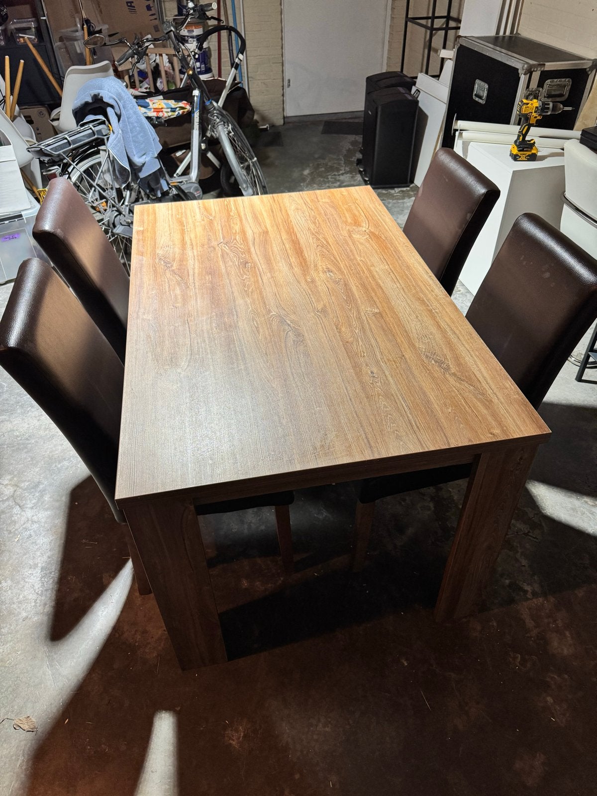Eettafel met 4 stoelen - Goede staat, Ophalen, Gebruikt, 100 tot 150 cm, 50 tot 100 cm