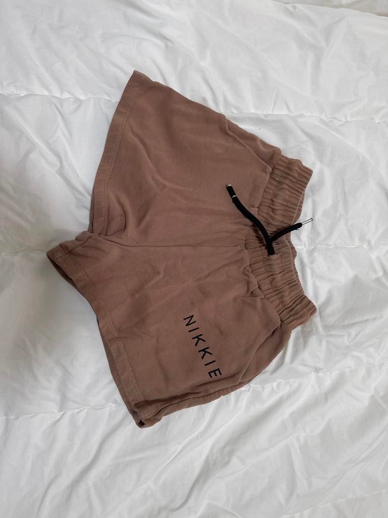 Nikkie korte broek maat 32, Ophalen, Maat 34 (XS) of kleiner, Gedragen, Bruin