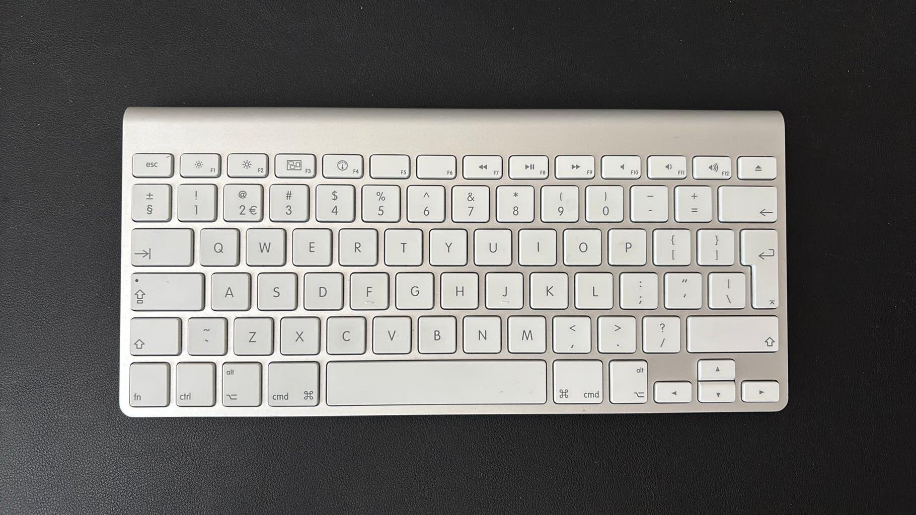Apple Wireless Keyboard – nieuw / nooit gebruikt, Computers en Software, Toetsenborden, Ophalen of Verzenden, Zo goed als nieuw