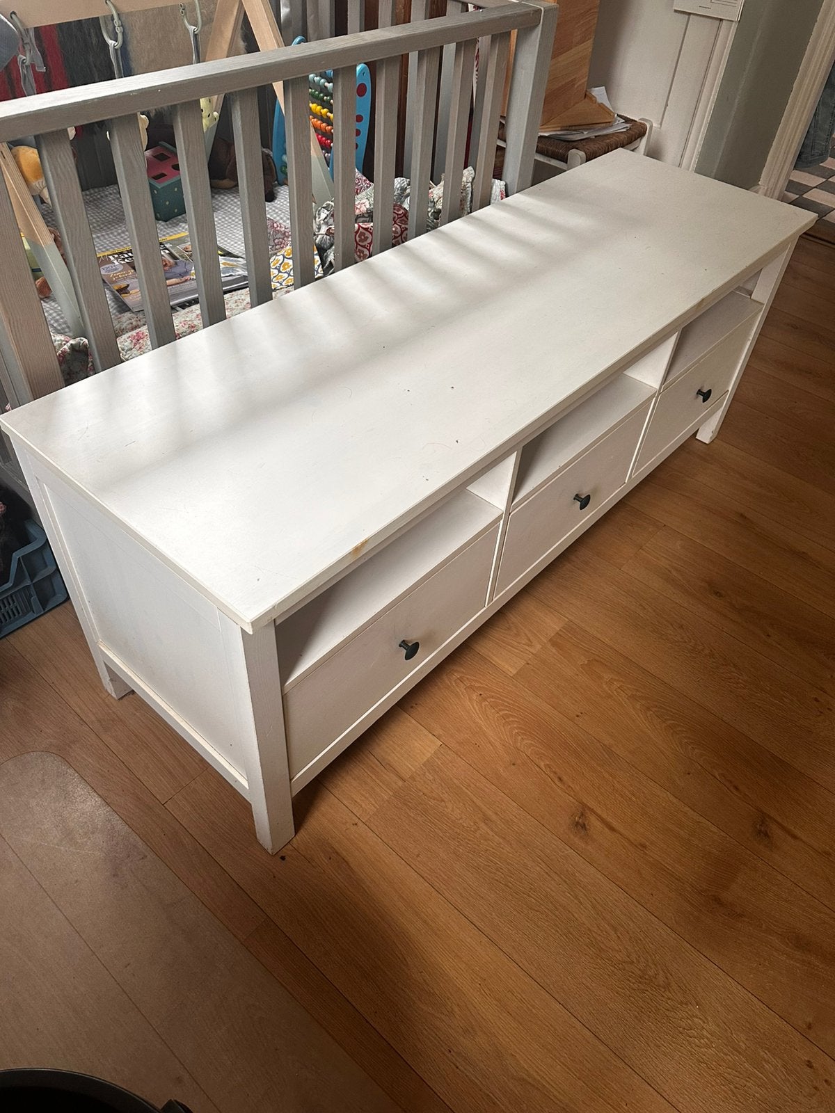 Witte Ikea TV kast, Huis en Inrichting, Kasten | Televisiemeubels, Ophalen, Gebruikt, 150 tot 200 cm, Minder dan 100 cm