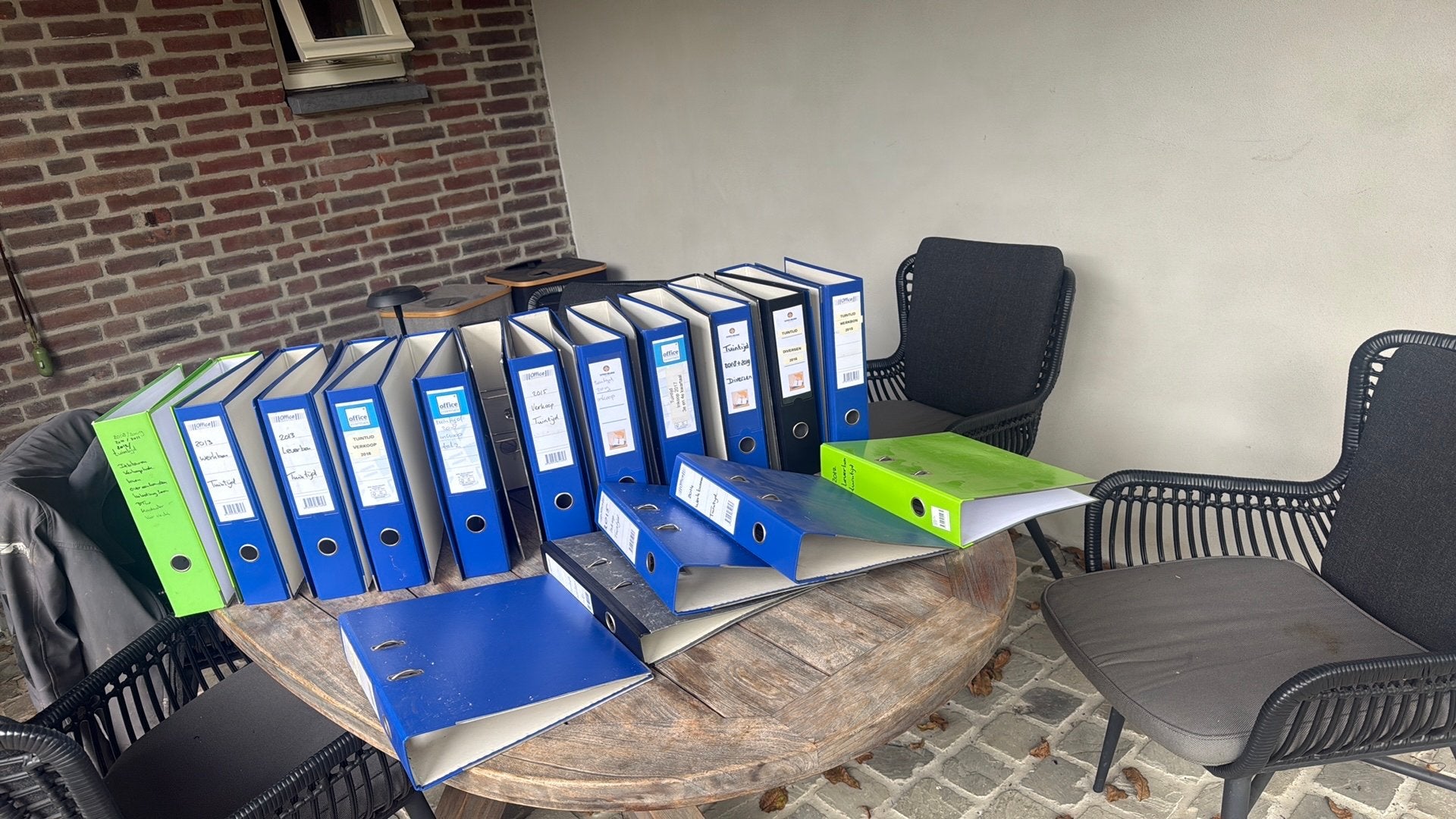 27 Ordners, gratis afhalen, Ophalen, Zo goed als nieuw