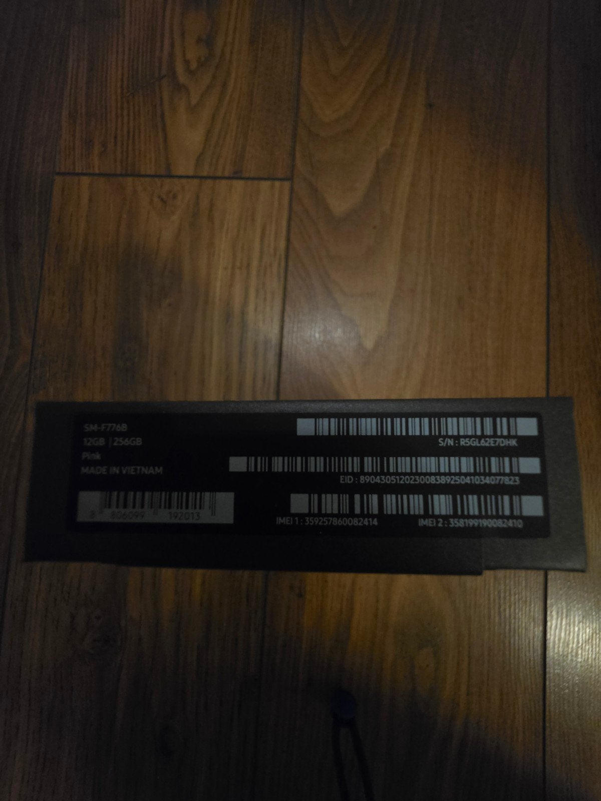 Foto 3 van GESEALED! Samsung Galaxy Z Flip 8 256GB Roze - Nieuw