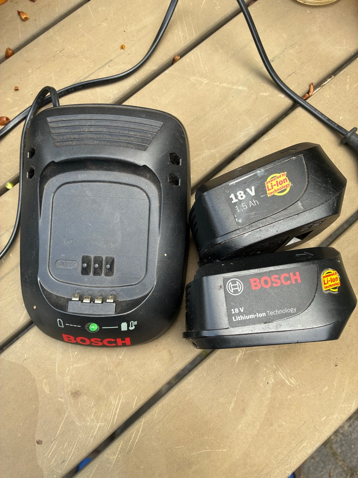 Bosch 18V Li-Ion Accu's en Oplader, Ophalen of Verzenden, Gebruikt, Overige typen