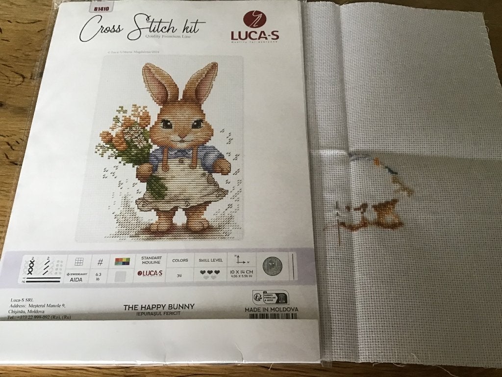 Borduurpakket Happy Bunny van Luca-S, Ophalen of Verzenden, Zo goed als nieuw, Handborduren, Borduurpakket