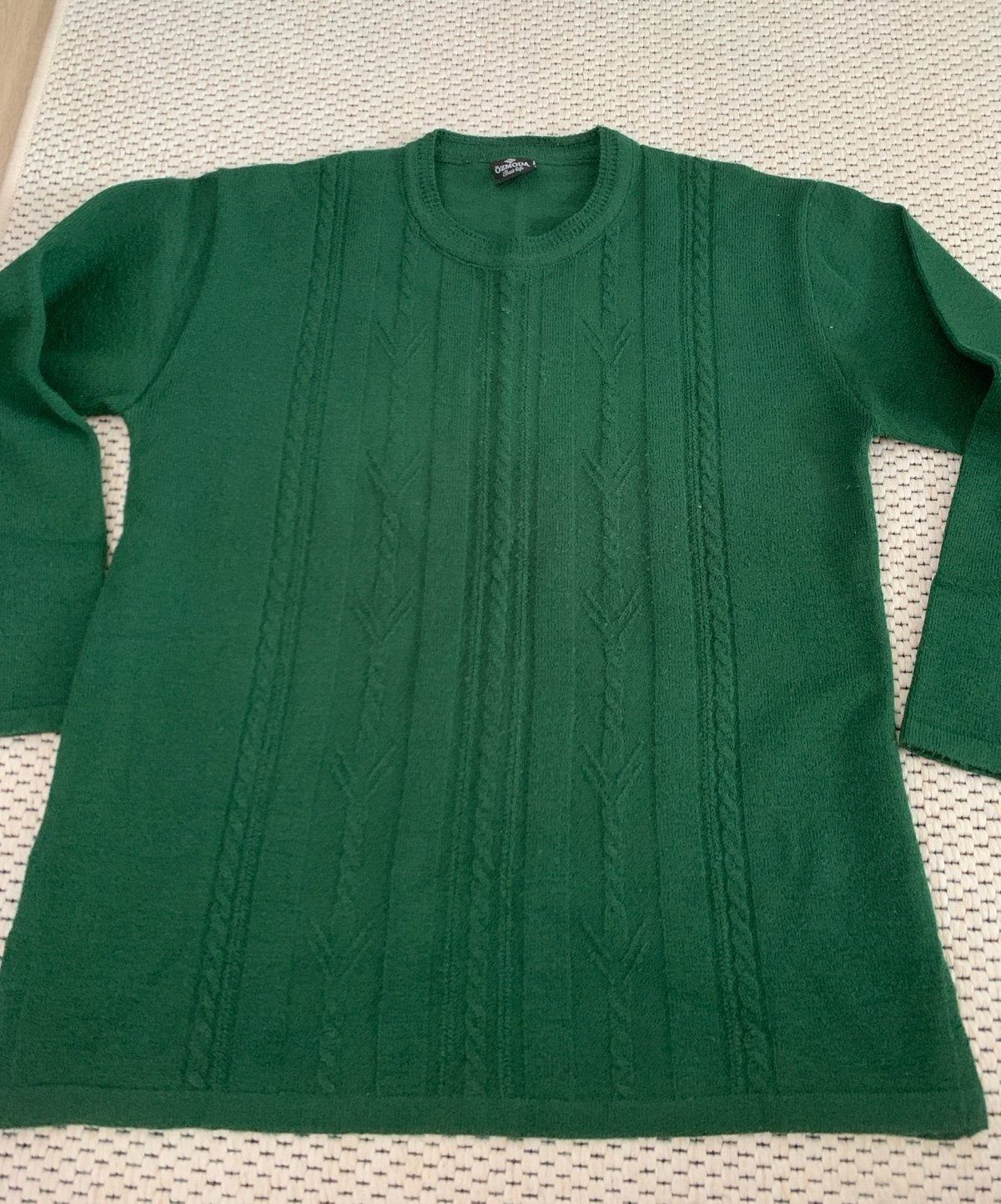 Groene gebreide trui met kabelpatroon, Ophalen, Zo goed als nieuw, Maat 48/50 (M), Groen