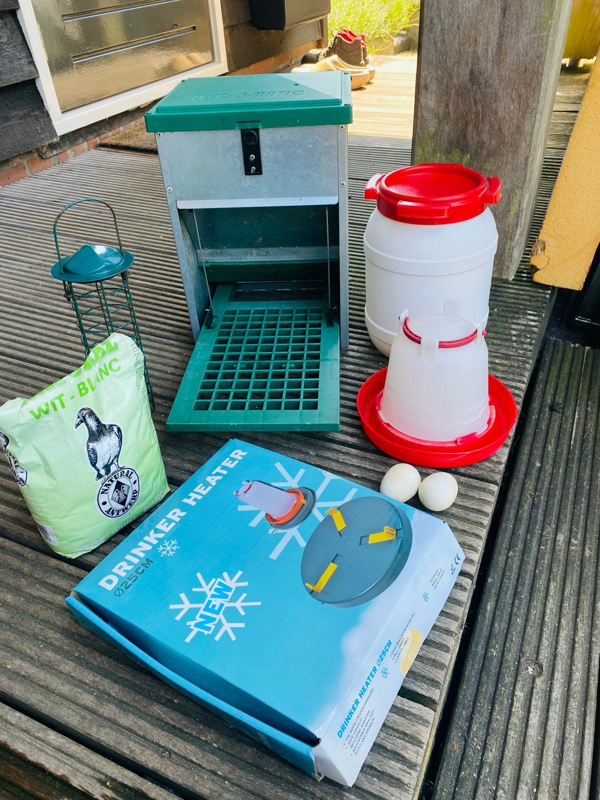 Zeer complete starterset voor hobbykippen/voersilo drinksilo, Dieren en Toebehoren, Pluimvee | Toebehoren, Ophalen, Drinken en Voederen
