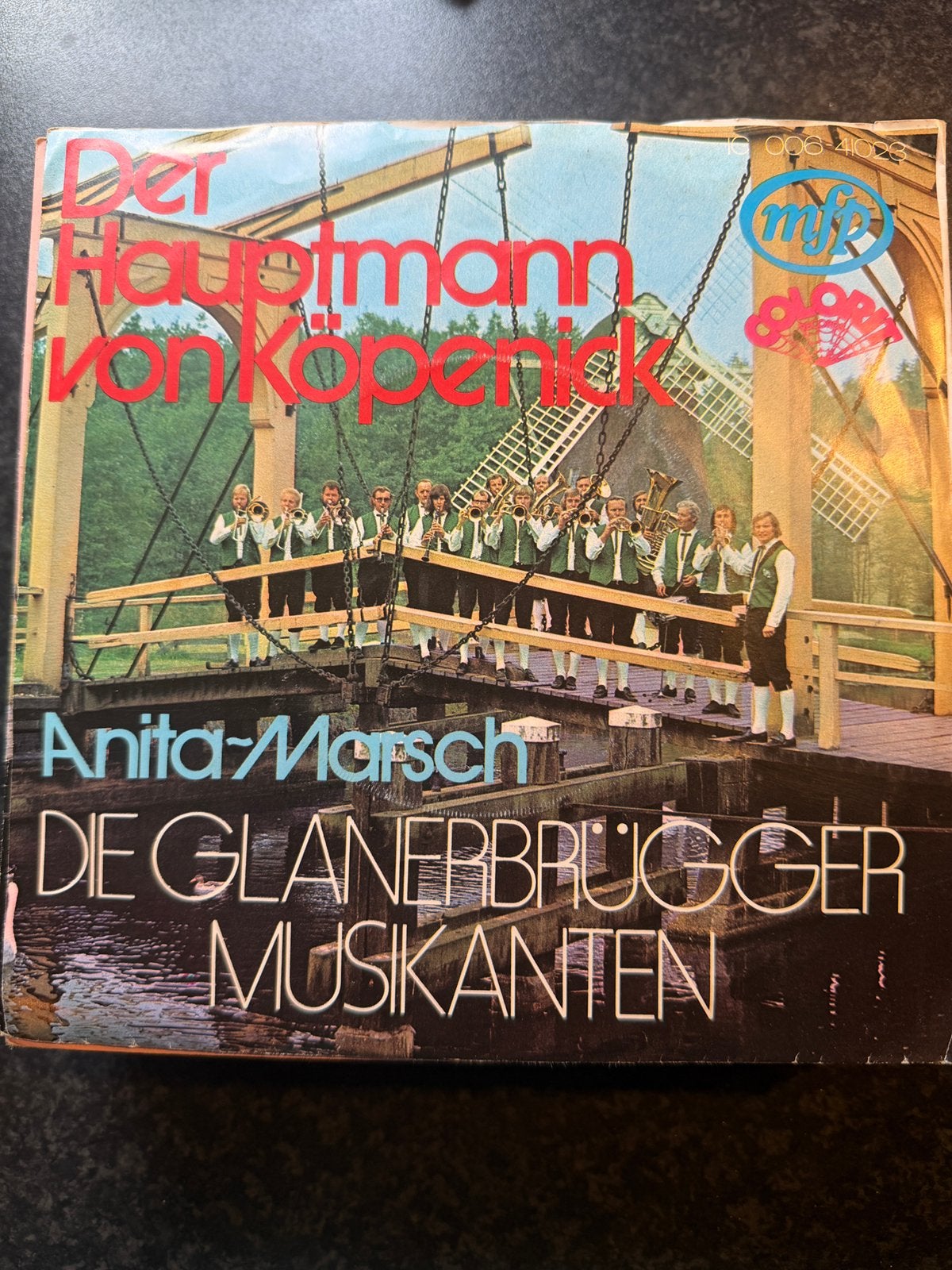 De glanerbrugger musikanten-der hauptmann von kopernick, Verzenden, Zo goed als nieuw, 7 inch, Levenslied of Smartlap