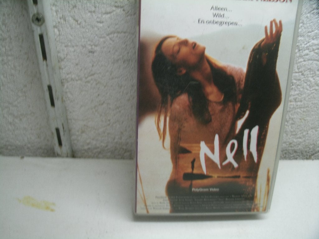 vhs 212b nell, Cd's en Dvd's, VHS | Film, Alle leeftijden, Ophalen of Verzenden, Zo goed als nieuw, Actie en Avontuur