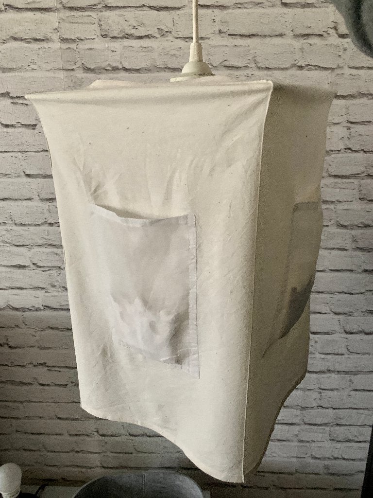 Dutch design: FOU L' ART vierkant linnen hanglampje, Huis en Inrichting, Lampen | Hanglampen, Zo goed als nieuw, Minimalistisch