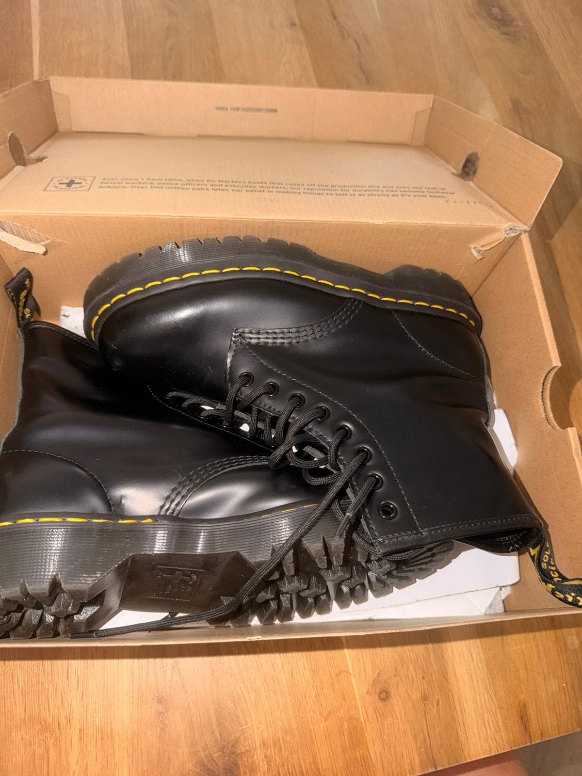 Dr. Martens, Kleding | Dames, Ophalen of Verzenden, Zo goed als nieuw, Zwart