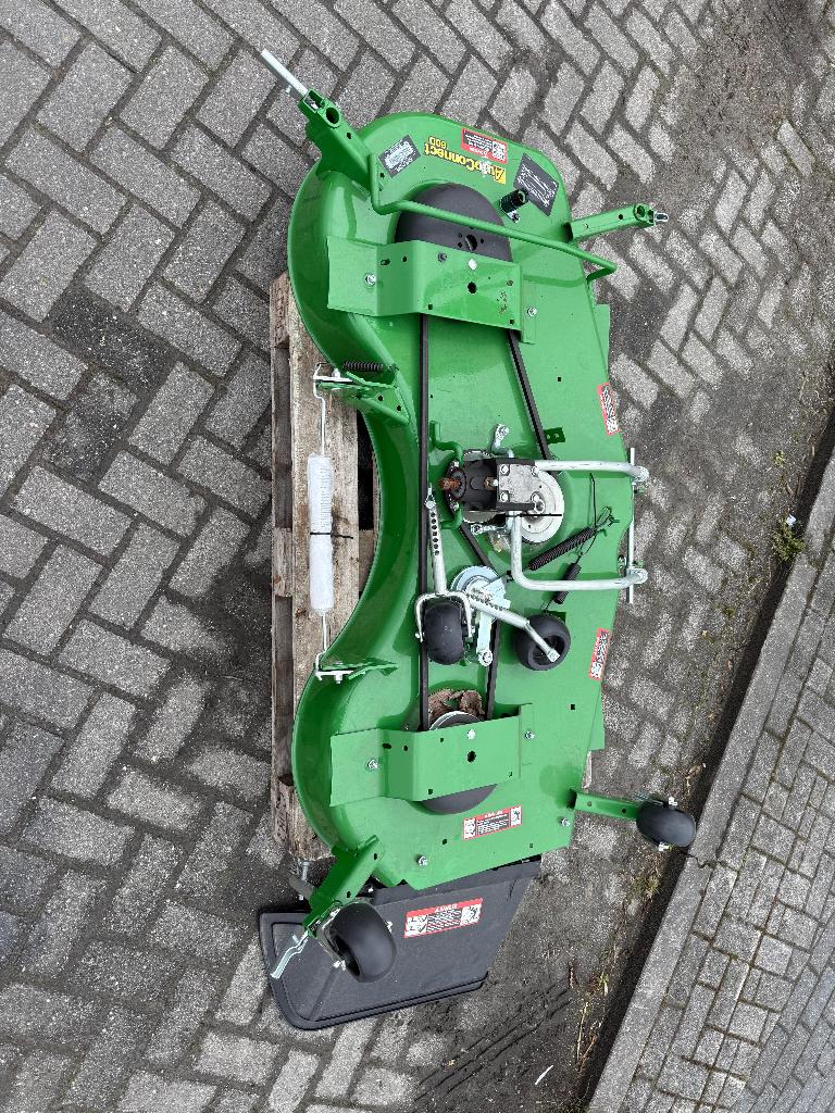 John Deere 1026R auto connect drive over maaidek 60" inch, Zakelijke goederen, Ophalen of Verzenden, Gebruikt, Tot 80 Pk, John Deere