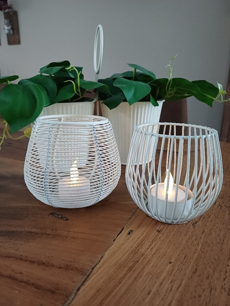 Leuk ecru bloempotje incl plantjes en 2 waxinelichthouders, Overige materialen, Rond, Ophalen of Verzenden, Zo goed als nieuw