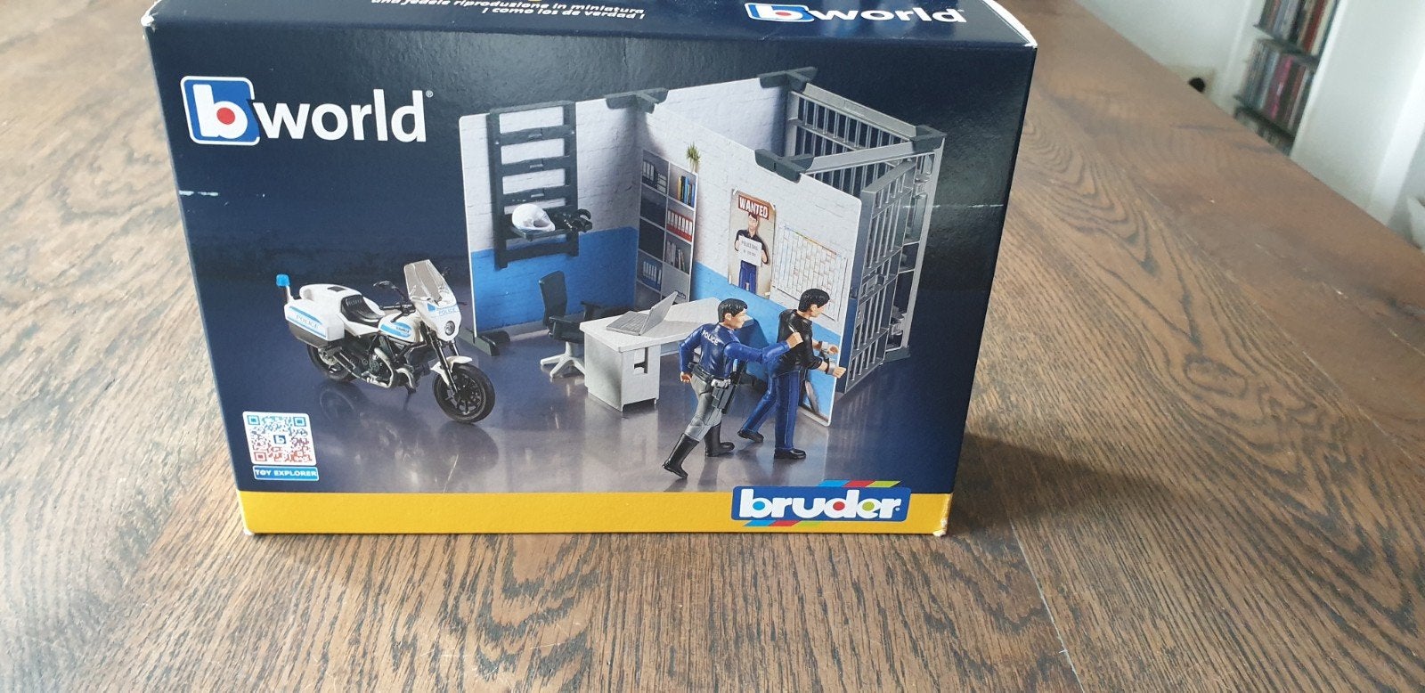 Nieuw Bruder Bworld Politiebureau met Agent en Motor, Ophalen of Verzenden, Nieuw