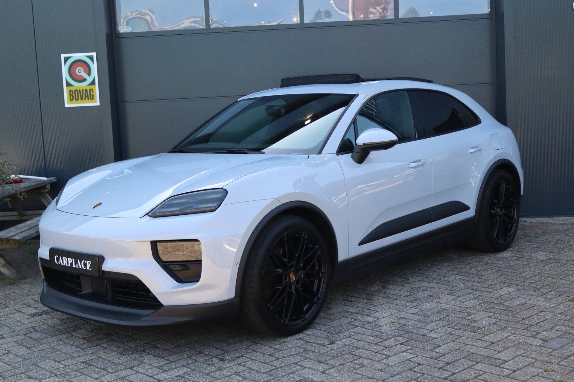 Porsche Macan 4 100 kWhFinanciering mogelijk-Vol uitgerust-P, Auto's, Dealer onderhouden, 100 kWh, 612 km, 2000 kg