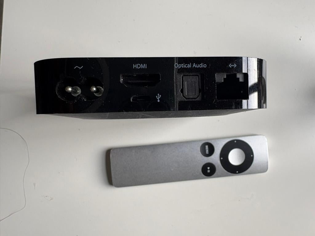 Apple tv, Ophalen of Verzenden, Gebruikt, Tv, Overige typen