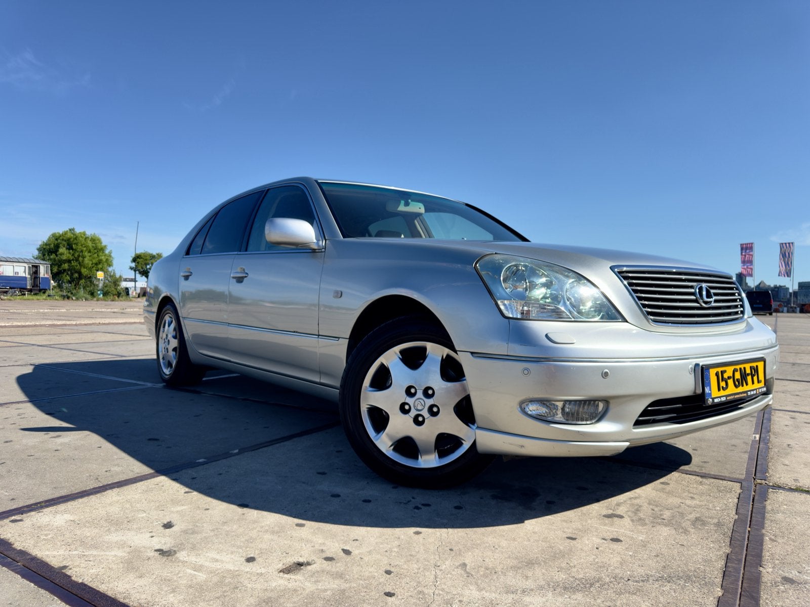 Lexus LS430 4.3 V8 NL Auto NAP Logisch, Auto's, Automaat, Achterwielaandrijving, 2000 kg, Particulier