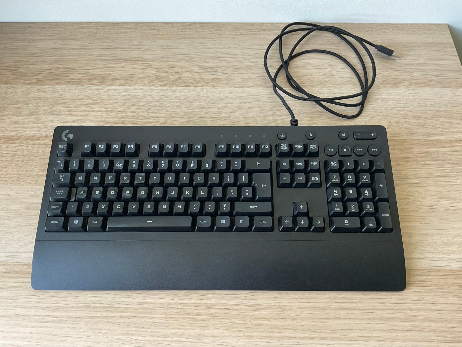 Logitech G213 Backlit gaming keyboard, Ophalen