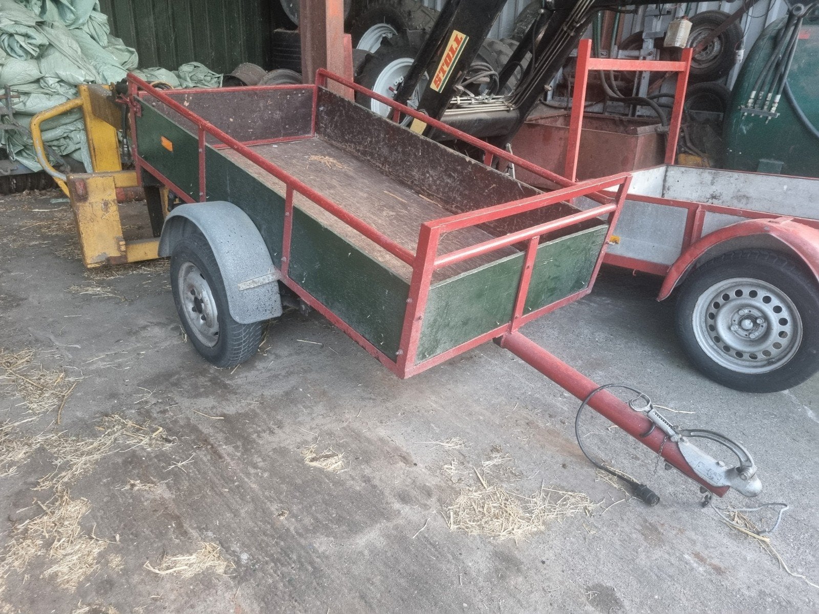 aanhangwagen te koop (kleur rood-groen), 100 liter of meer, Ophalen, Gebruikt, Transportkar