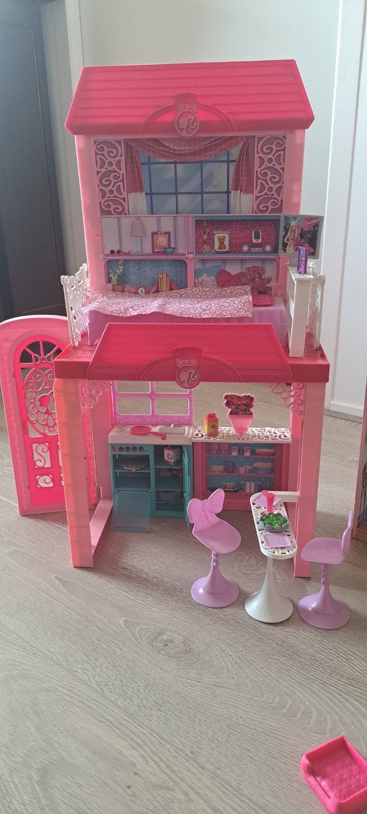 Barbie Droomhuis met Meubels en Accessoires, Ophalen of Verzenden, Zo goed als nieuw, Barbie