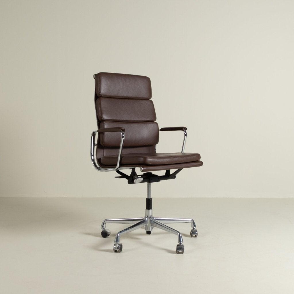 Vitra Eames EA219 Soft Pad Bureaustoel Bruin Leer - Chroom