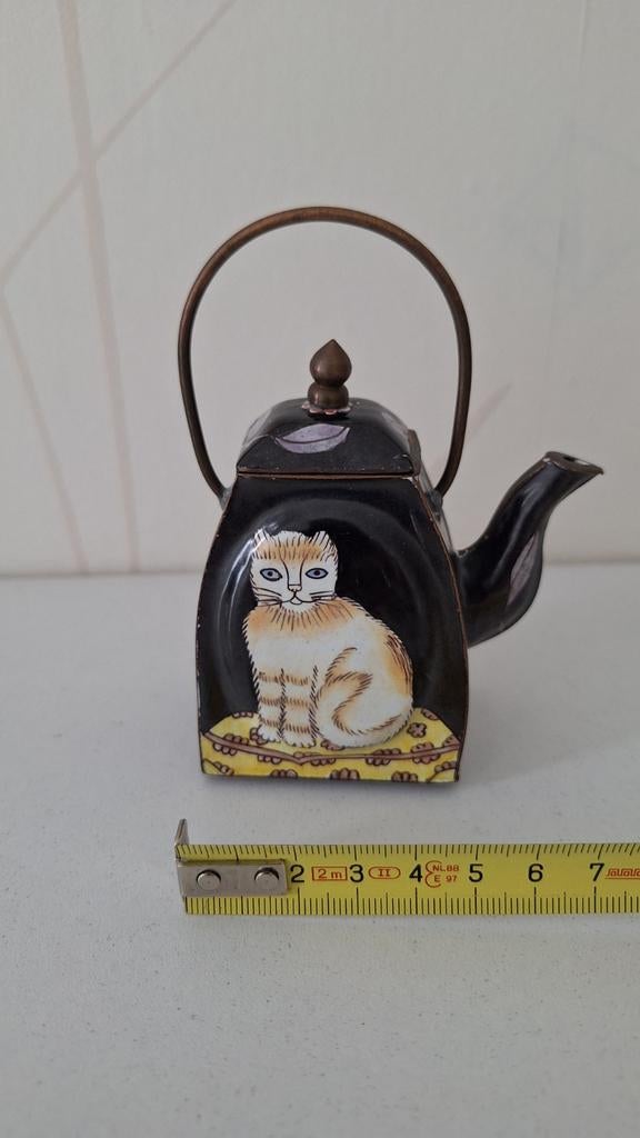Miniatuur theepotje met kattenafbeelding, Ophalen of Verzenden
